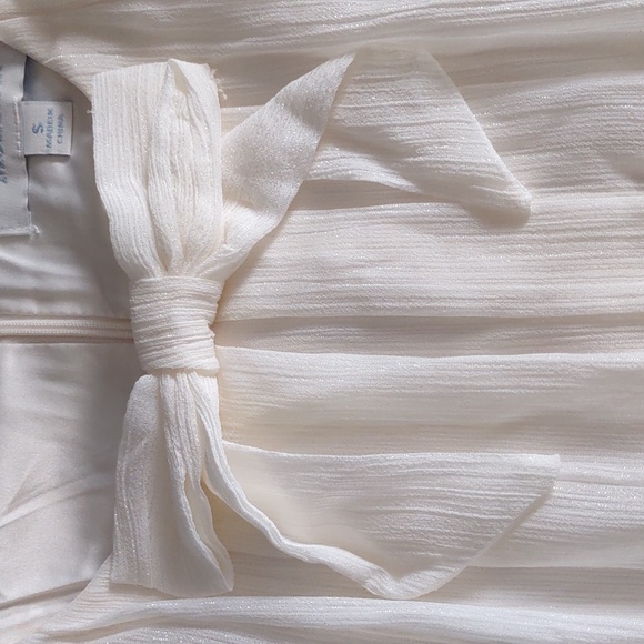 NWT ModCloth Size Small Sleeveless Metallic Pleated Bow Accent Mini Dress - Picture 6 of 15